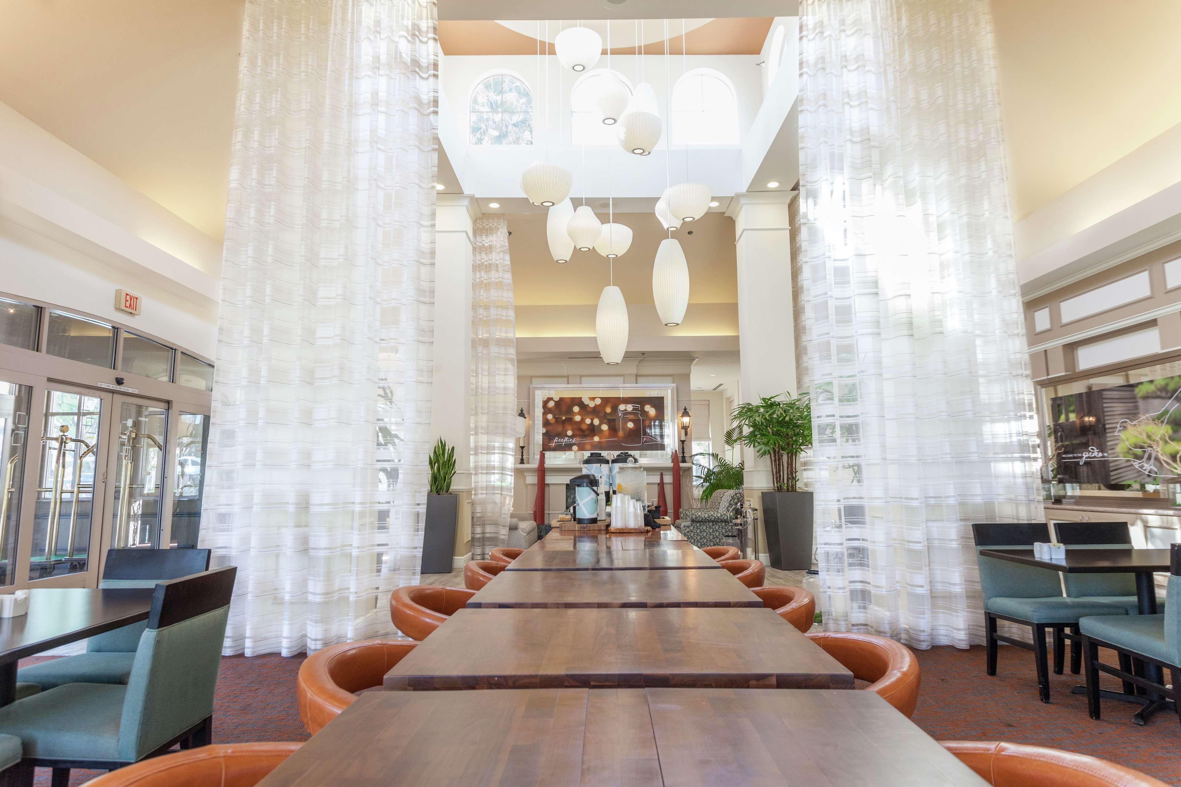 Hilton Garden Inn Palm Springs/Ранчо Мираж Екстериор снимка