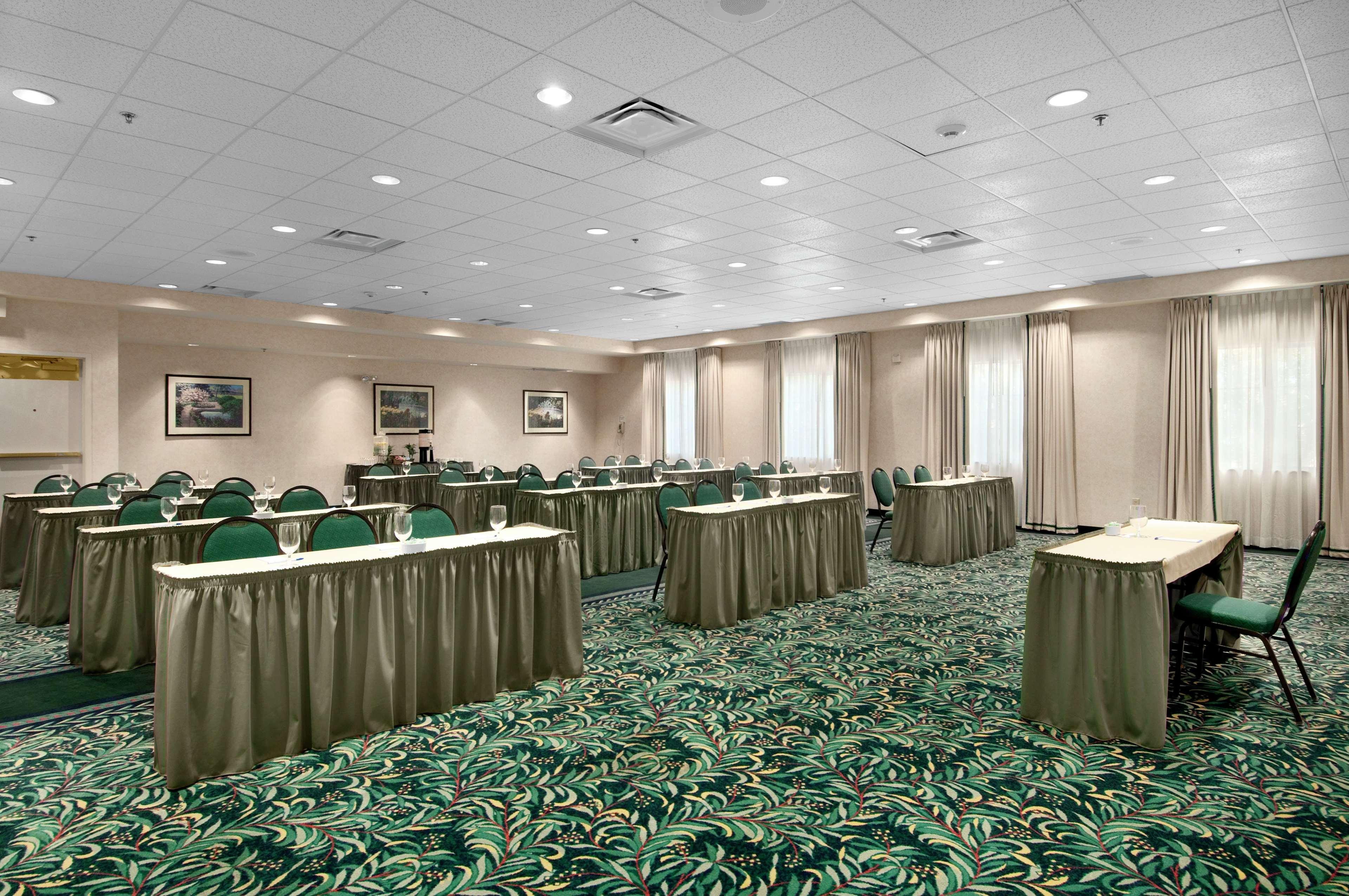 Hilton Garden Inn Palm Springs/Ранчо Мираж Екстериор снимка