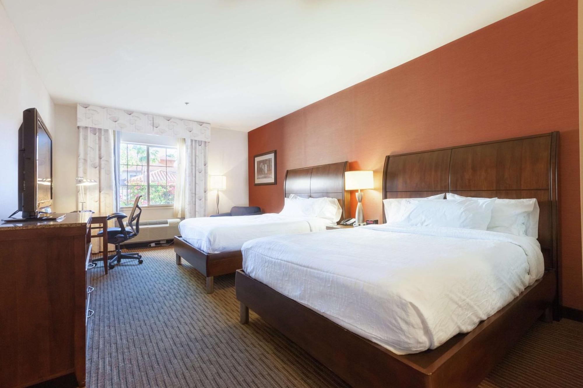 Hilton Garden Inn Palm Springs/Ранчо Мираж Екстериор снимка
