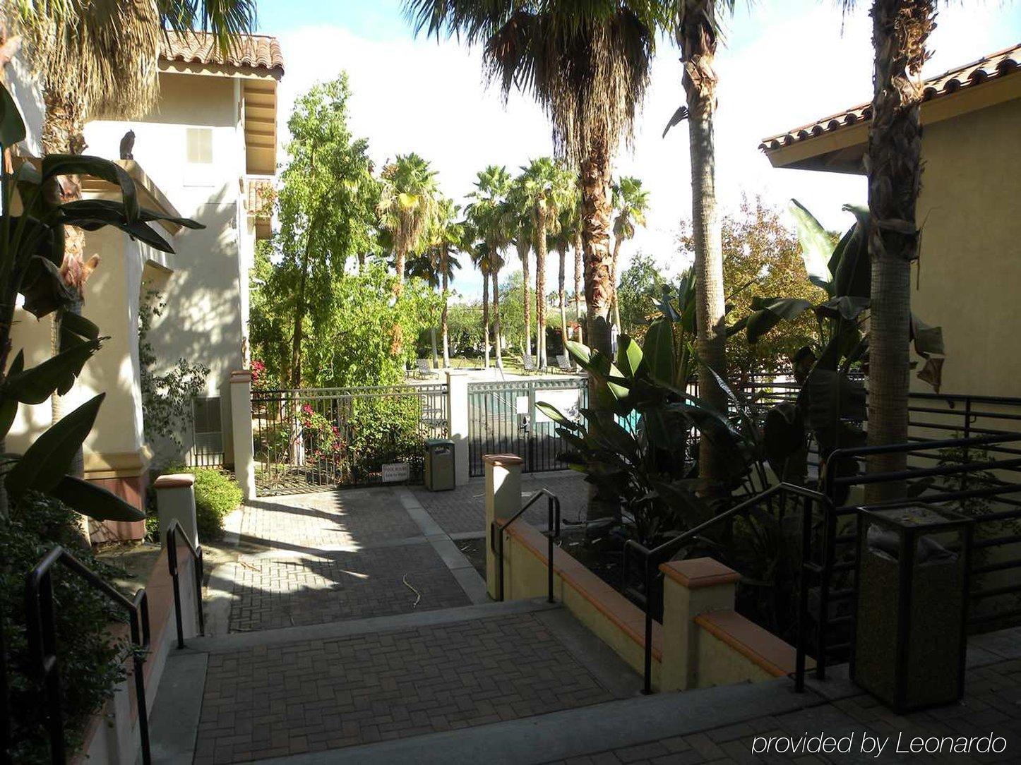 Hilton Garden Inn Palm Springs/Ранчо Мираж Екстериор снимка