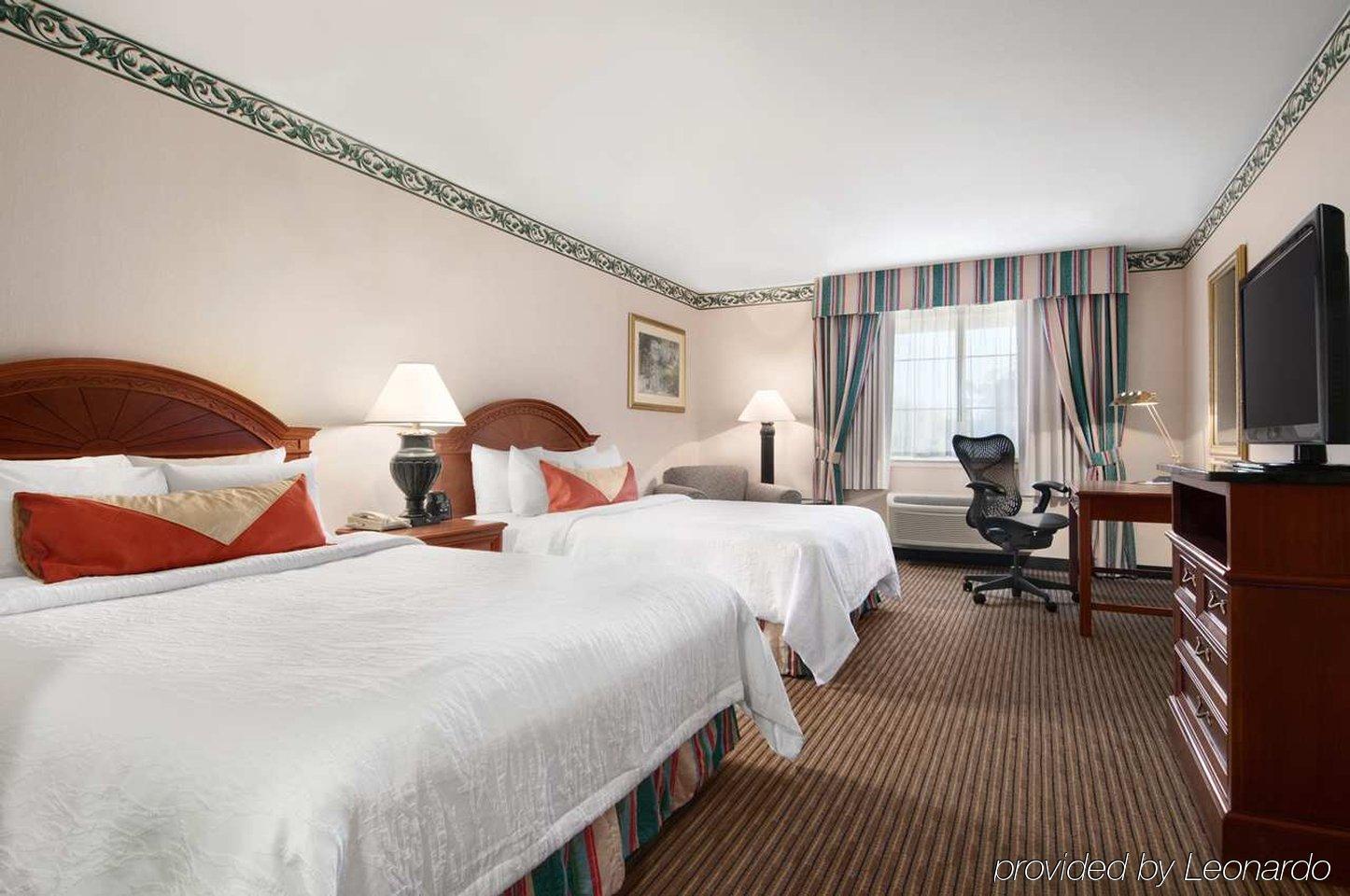 Hilton Garden Inn Palm Springs/Ранчо Мираж Стая снимка